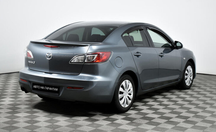 Mazda 3 - Фото 4