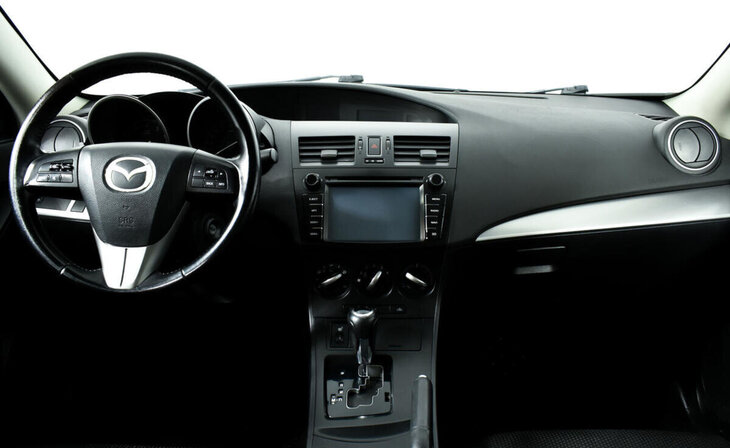 Mazda 3 - Фото 7