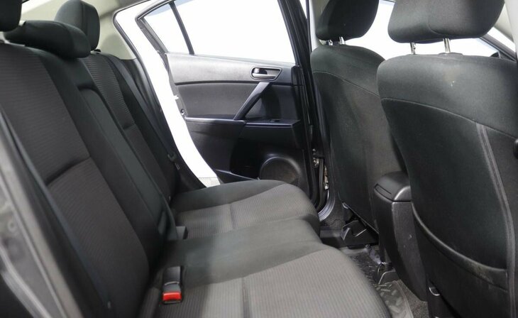 Mazda 3 - Фото 12