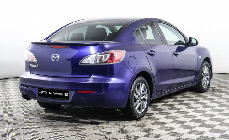 Mazda 3 - Фото 2