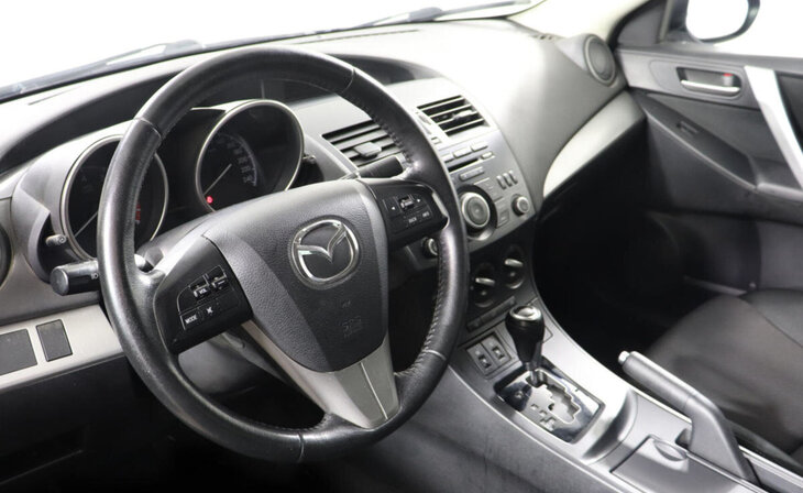 Mazda 3 - Фото 6