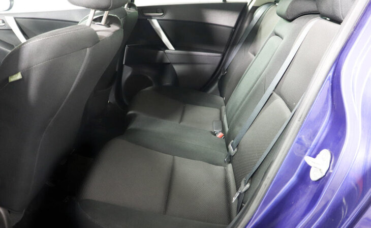 Mazda 3 - Фото 8