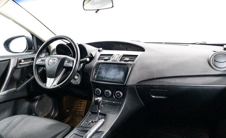 Mazda 3 - Фото 4