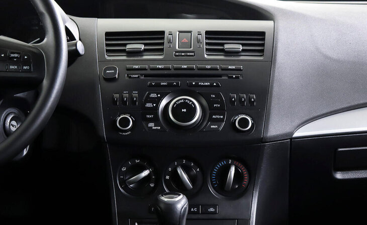 Mazda 3 - Фото 12