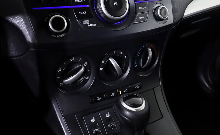 Mazda 3 - Фото 13