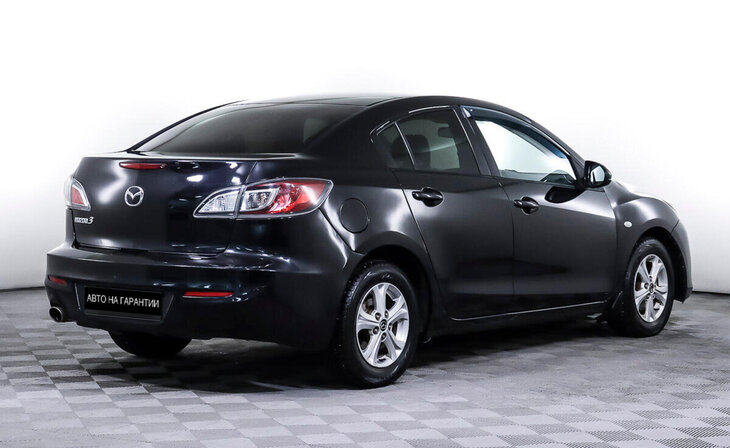 Mazda 3 - Фото 4