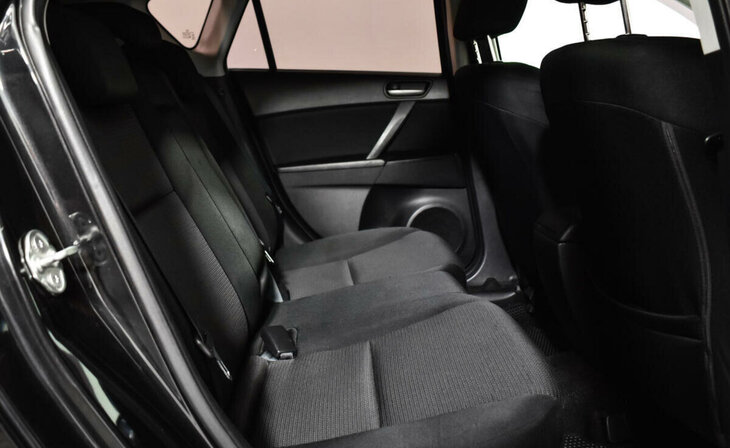 Mazda 3 - Фото 10