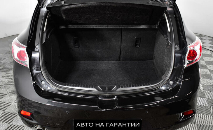 Mazda 3 - Фото 11