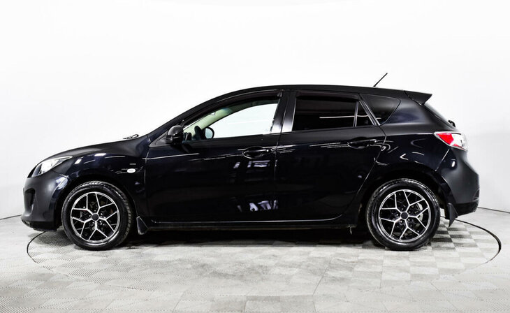 Mazda 3 - Фото 2