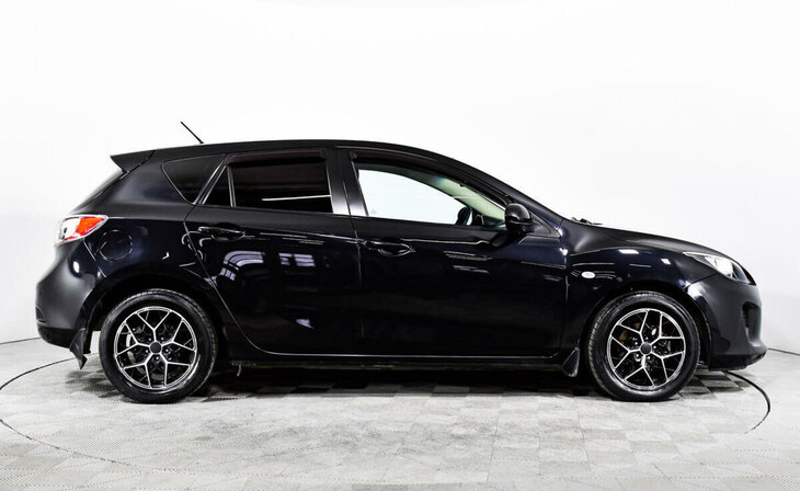 Mazda 3 - Фото 3