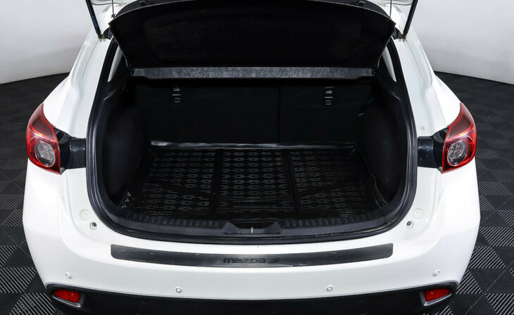 Mazda 3 - Фото 17