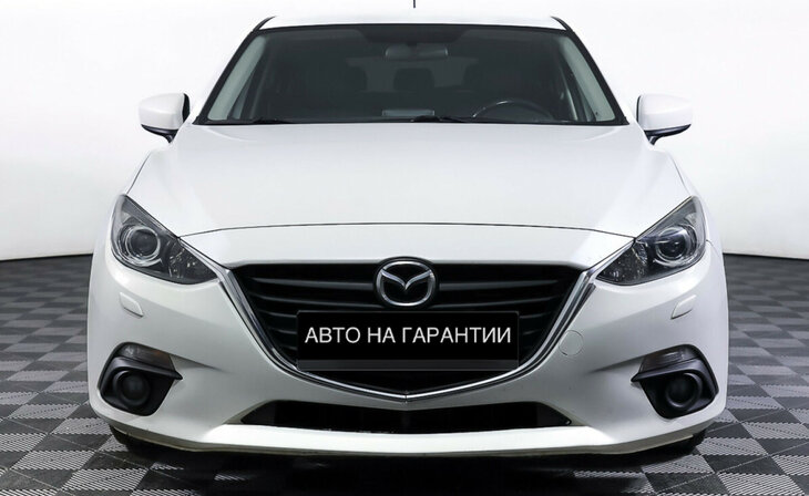Mazda 3 - Фото 1