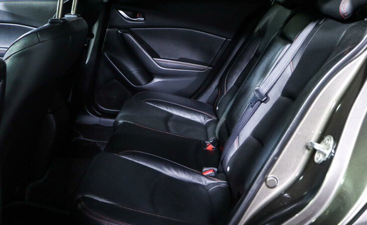 Mazda 3 - Фото 15