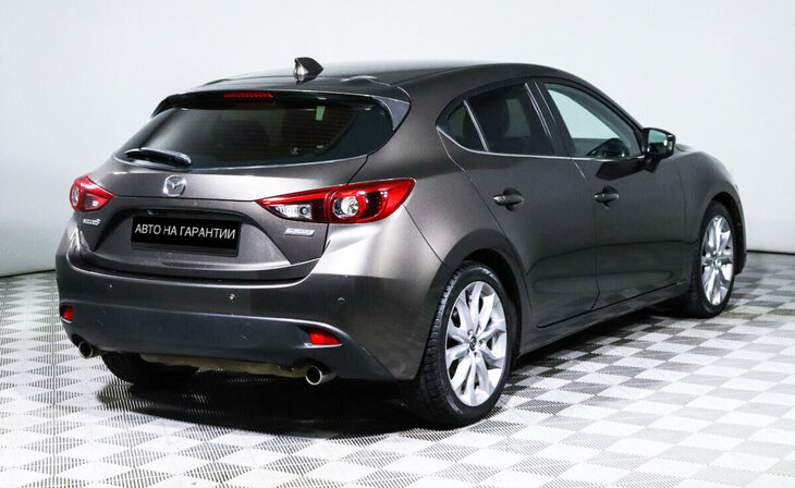 Mazda 3 - Фото 2