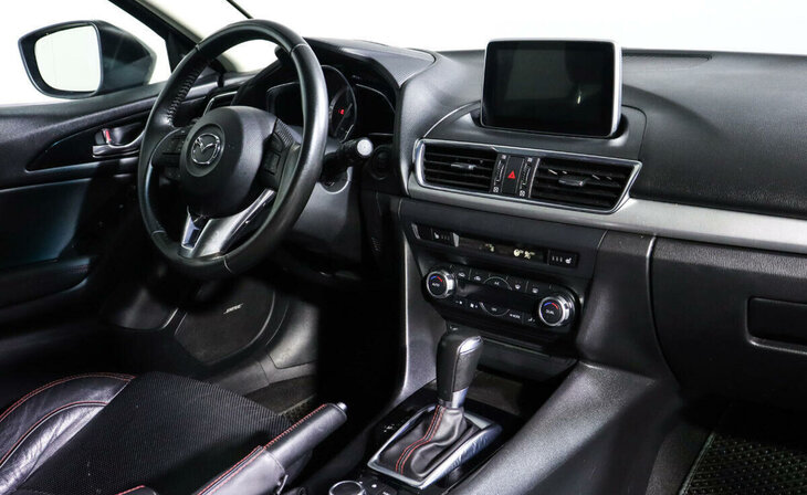 Mazda 3 - Фото 5