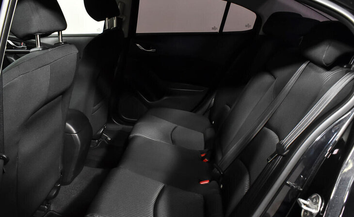 Mazda 3 - Фото 17
