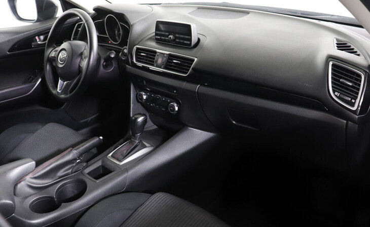 Mazda 3 - Фото 4