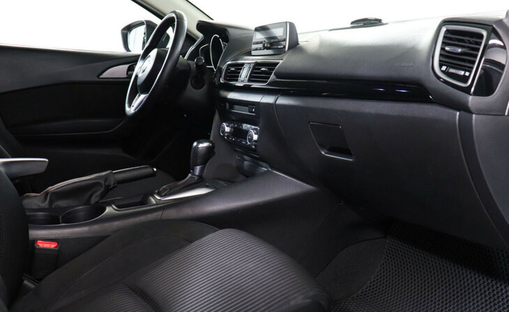 Mazda 3 - Фото 6