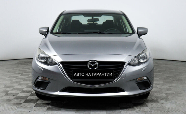 Mazda 3 - Фото 1