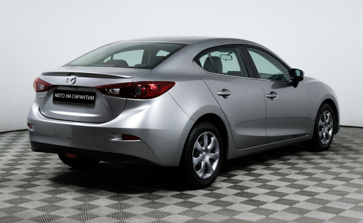 Mazda 3 - Фото 4