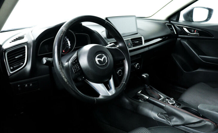 Mazda 3 - Фото 8