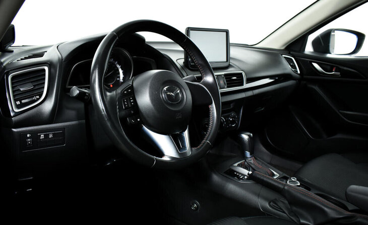 Mazda 3 - Фото 8