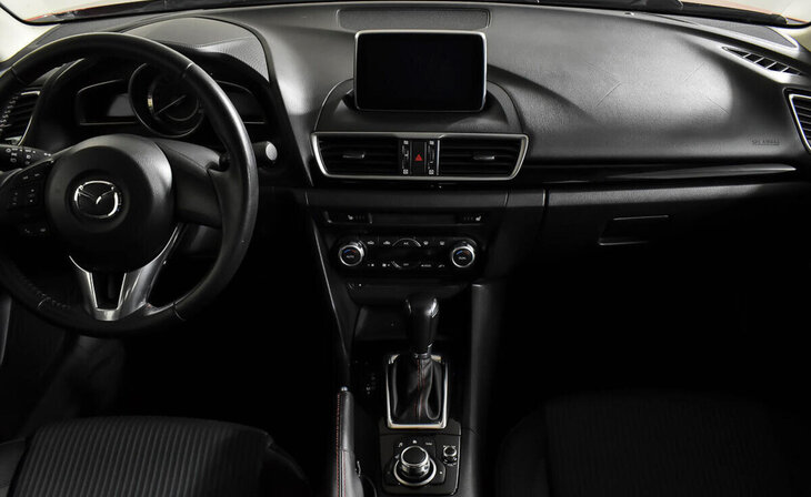 Mazda 3 - Фото 9
