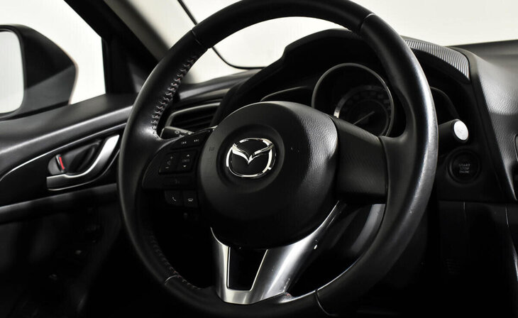 Mazda 3 - Фото 11