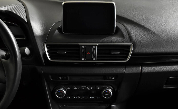 Mazda 3 - Фото 12