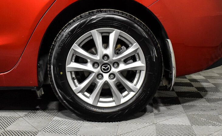 Mazda 3 - Фото 7