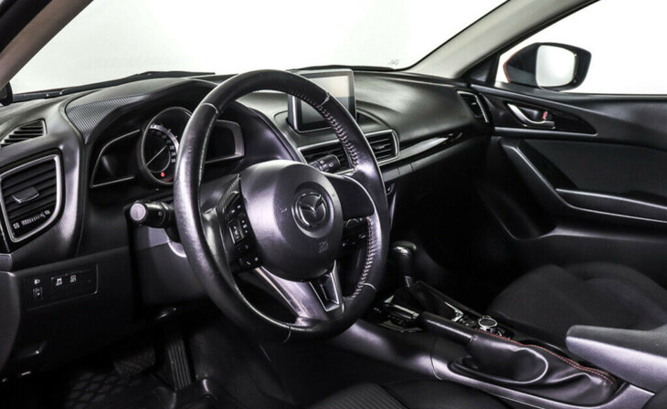 Mazda 3 - Фото 9