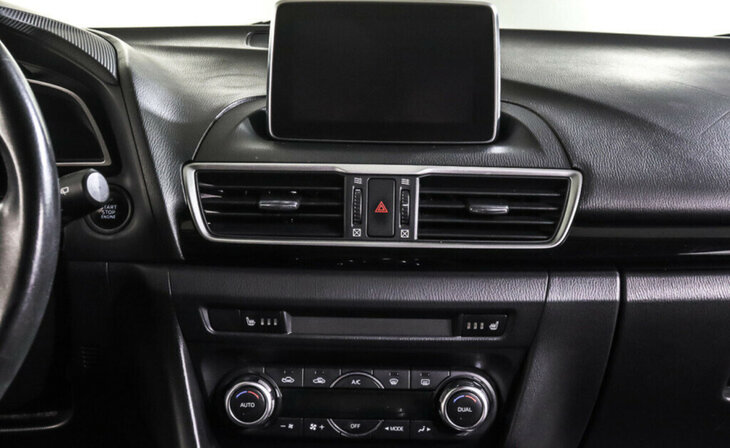 Mazda 3 - Фото 11