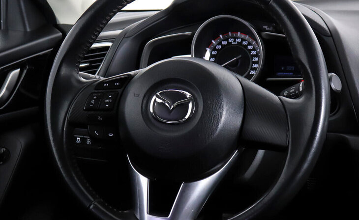 Mazda 3 - Фото 8