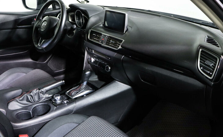 Mazda 3 - Фото 5