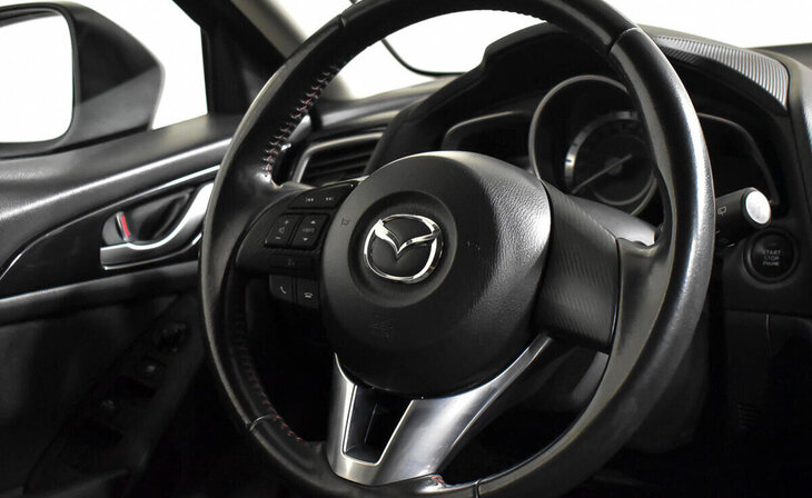 Mazda 3 - Фото 12