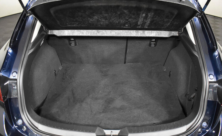 Mazda 3 - Фото 16