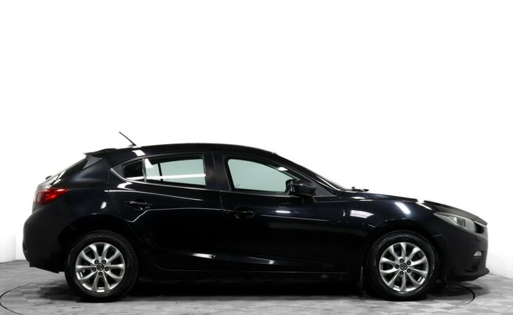Mazda 3 - Фото 3