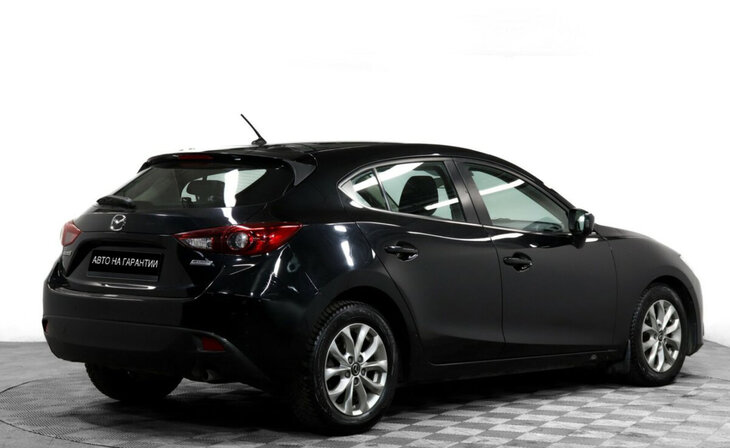 Mazda 3 - Фото 4