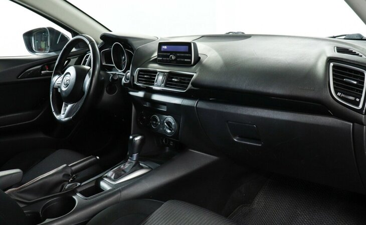 Mazda 3 - Фото 6
