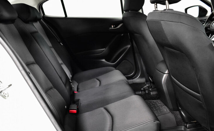 Mazda 3 - Фото 10