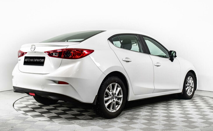 Mazda 3 - Фото 4