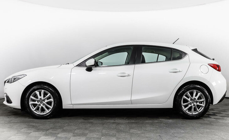 Mazda 3 - Фото 2