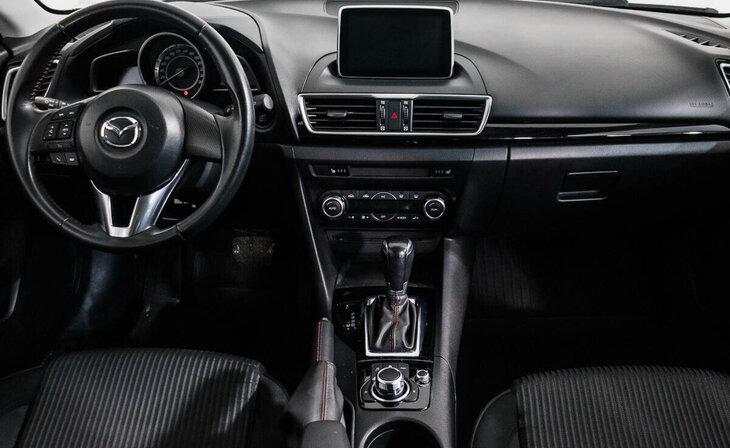 Mazda 3 - Фото 7