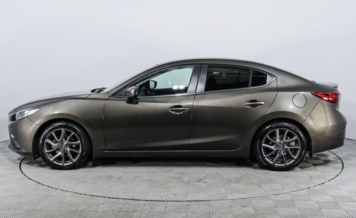 Mazda 3 - Фото 2