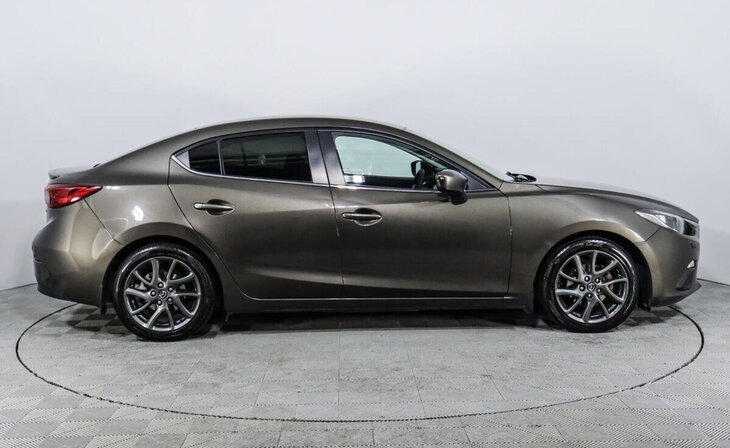 Mazda 3 - Фото 3