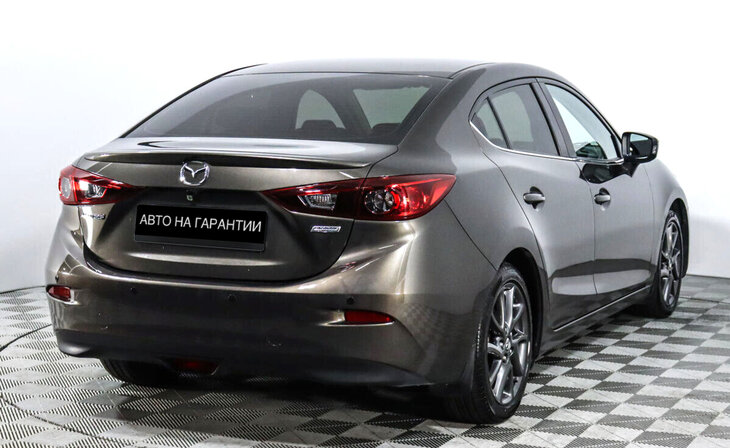 Mazda 3 - Фото 4
