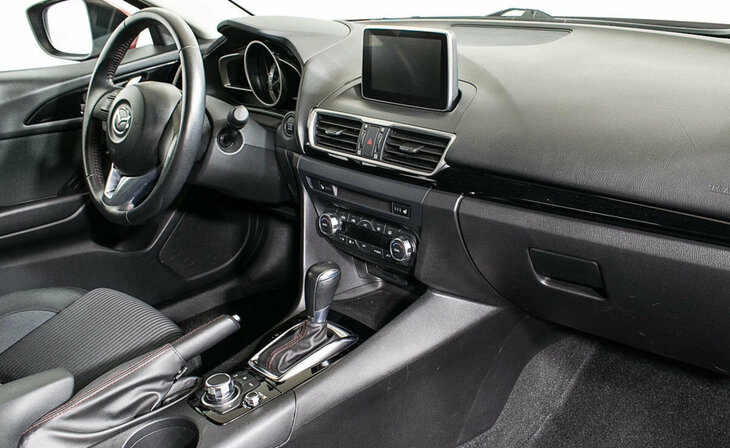 Mazda 3 - Фото 8