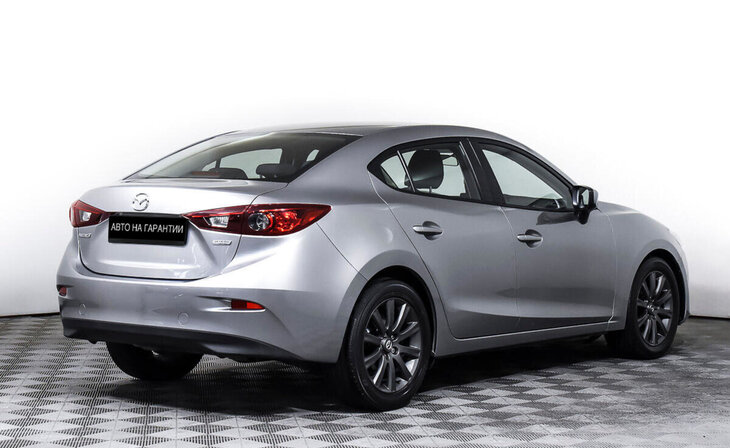 Mazda 3 - Фото 4