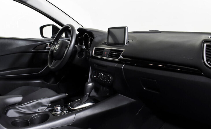Mazda 3 - Фото 7