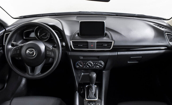 Mazda 3 - Фото 8